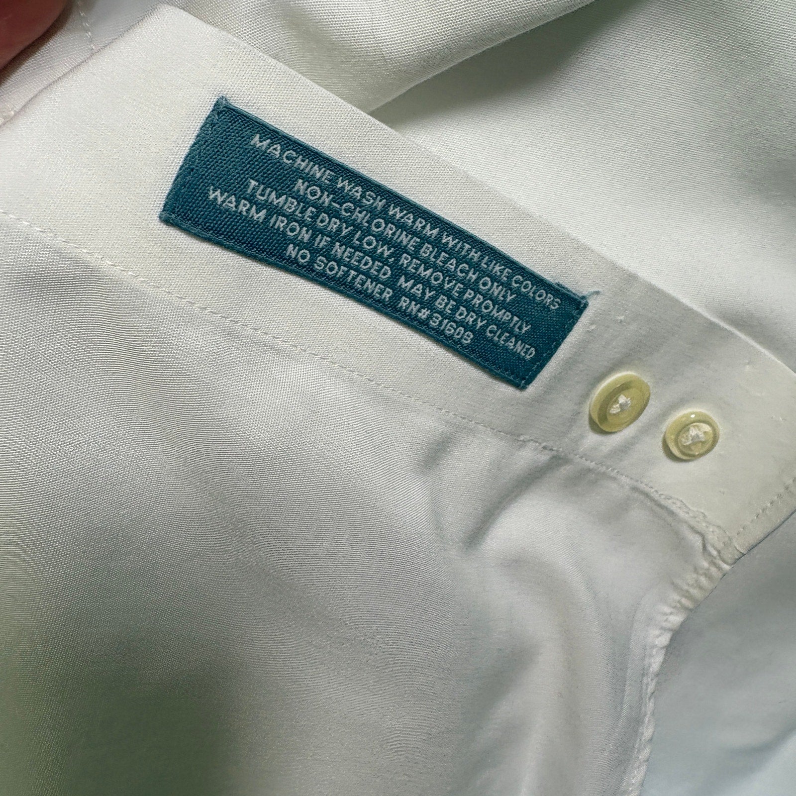 Jos A Bank Stays Cool Dress Shirt Mens 16.5 35 White Cotton LS