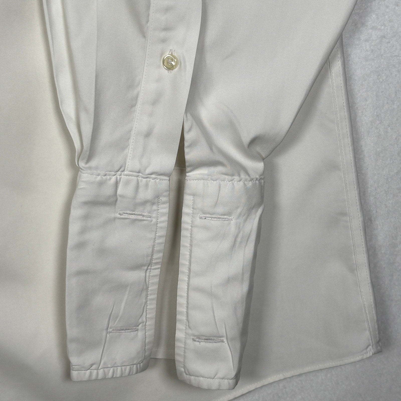 Jos A Bank Traveler Dress Shirt Mens 16.5 35 White Long Sleeve Button Up Cotton
