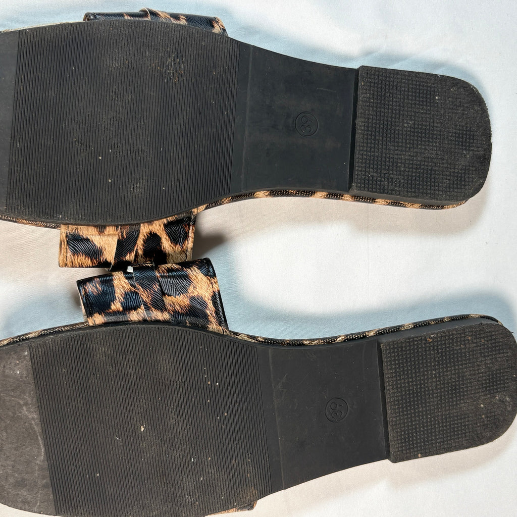 Leopard Print Slide Sandals Womens Size 8 Gold Chain Flat Slides