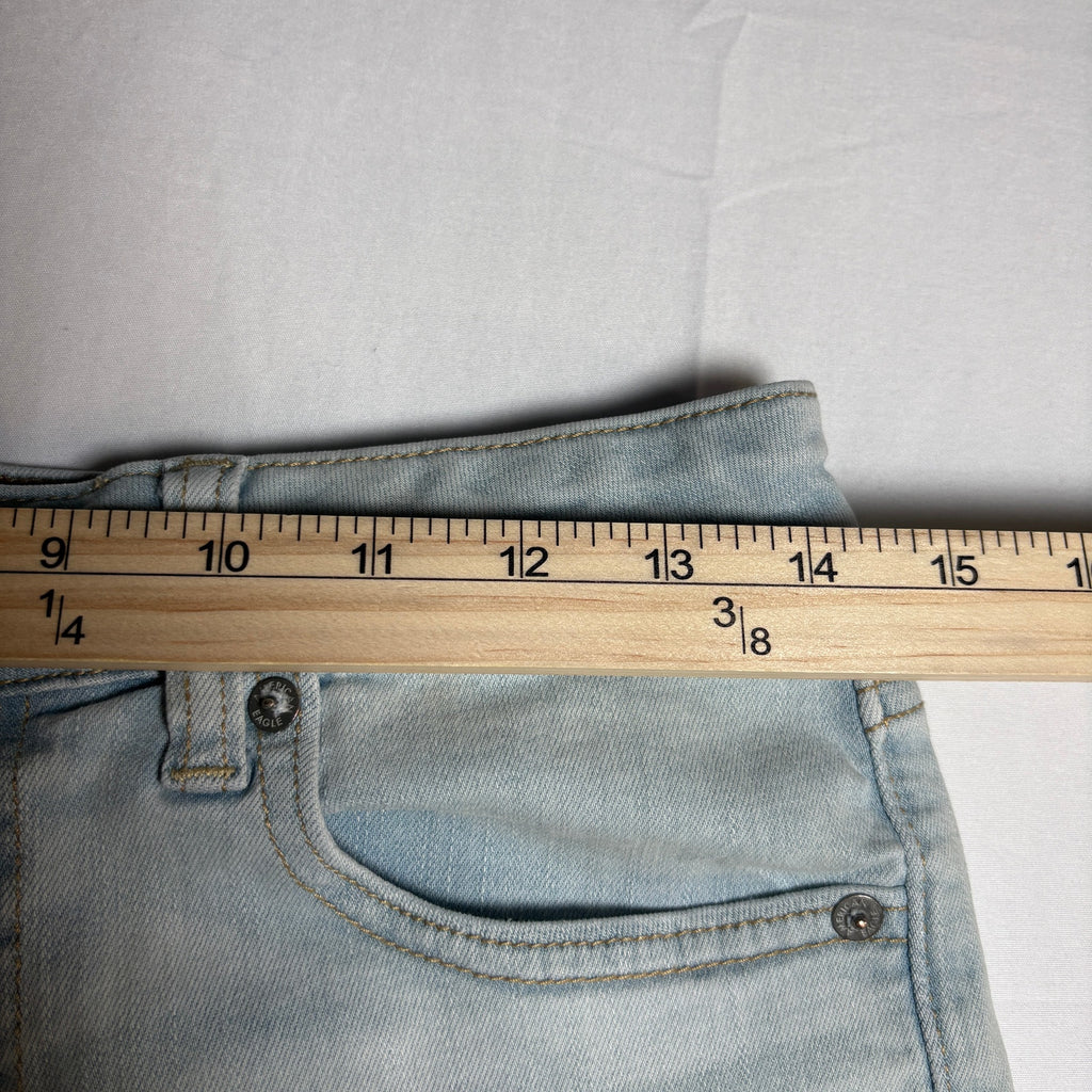 American Eagle Next Level Stretch Denim Shorts Womens 8 Light Wash