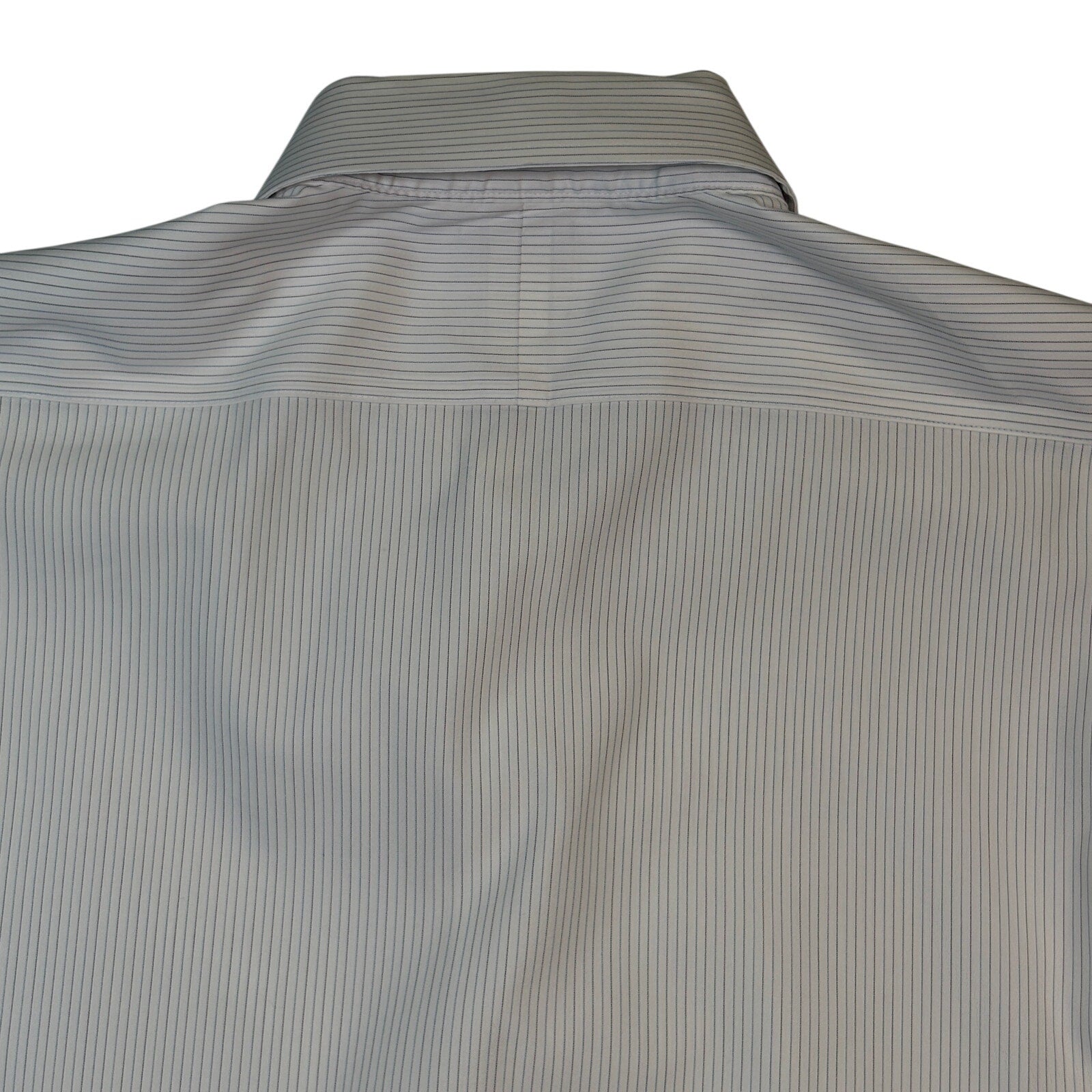 Jos A Bank Traveler’s Collection Dress Shirt 16.5 35 White Blue Stripe Button up