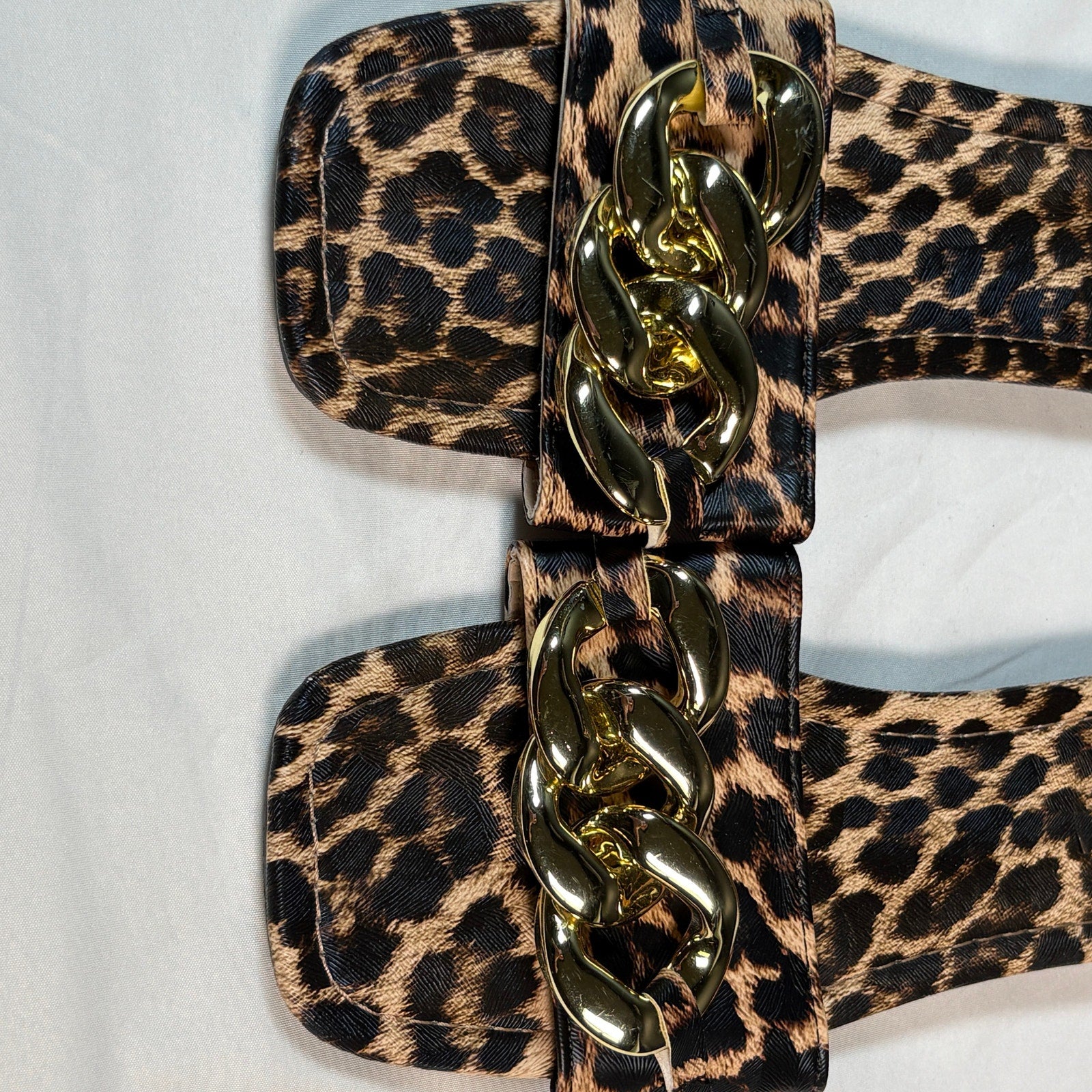 Leopard Print Slide Sandals Womens Size 8 Gold Chain Flat Slides