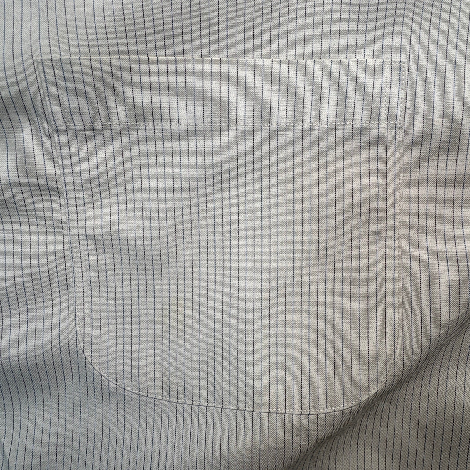 Jos A Bank Traveler’s Collection Dress Shirt 16.5 35 White Blue Stripe Button up