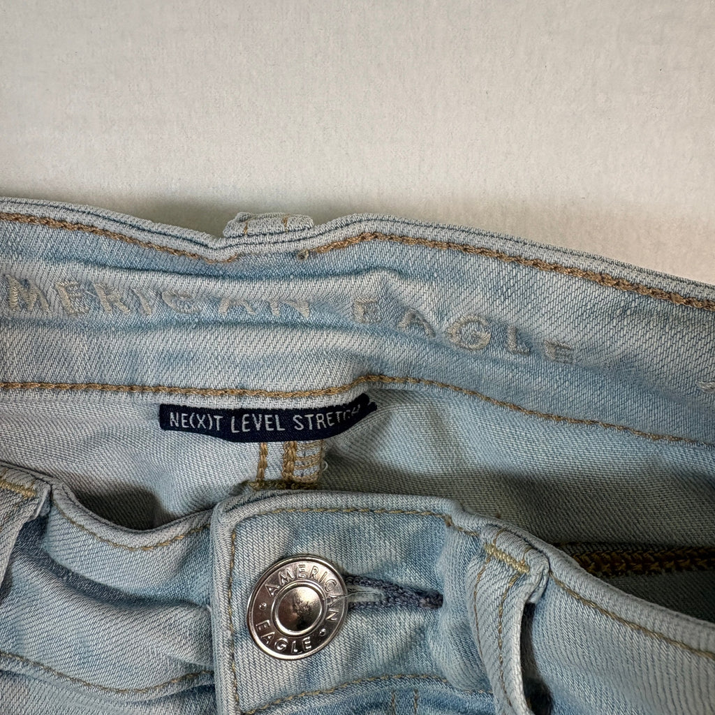 American Eagle Next Level Stretch Denim Shorts Womens 8 Light Wash