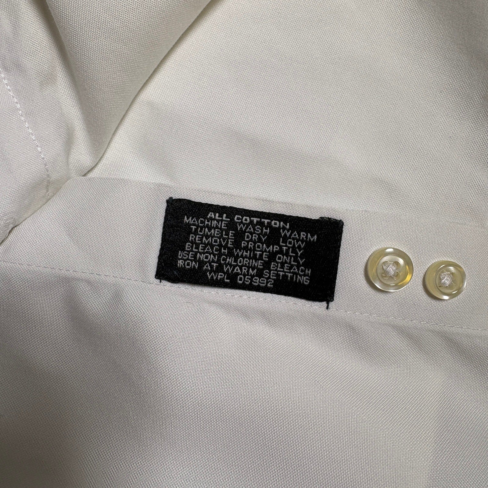 Jos A Bank Traveler Dress Shirt Mens L 16.5 35 White Cotton Button Up