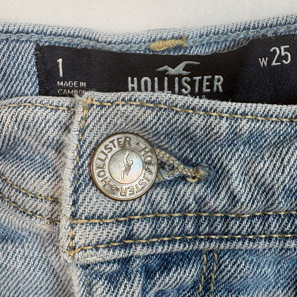 Hollister High Rise Vintage Short 4 Light Wash Distressed Denim Shorts Womens W25